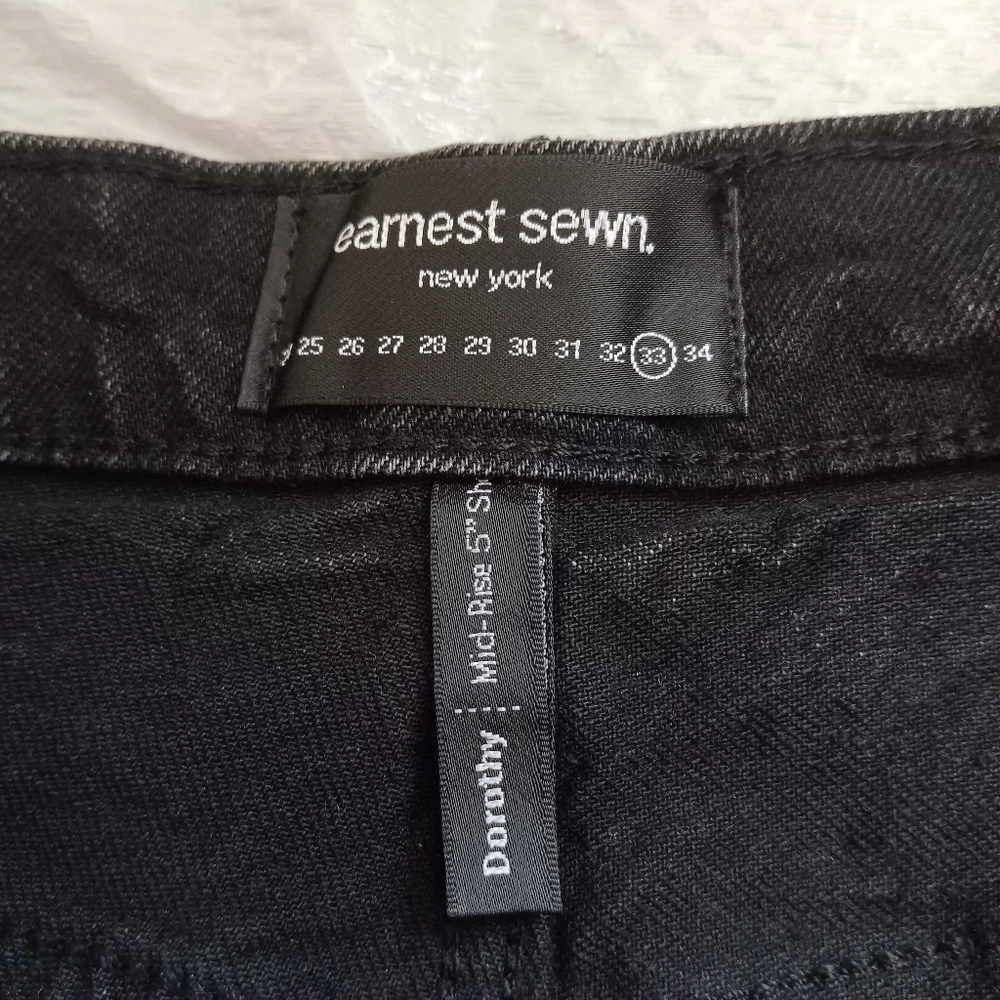 NWOT Earnest sewn new york, dorothy denim Black shorts, mid-rise, distressed 33. - Picture 11 of 14